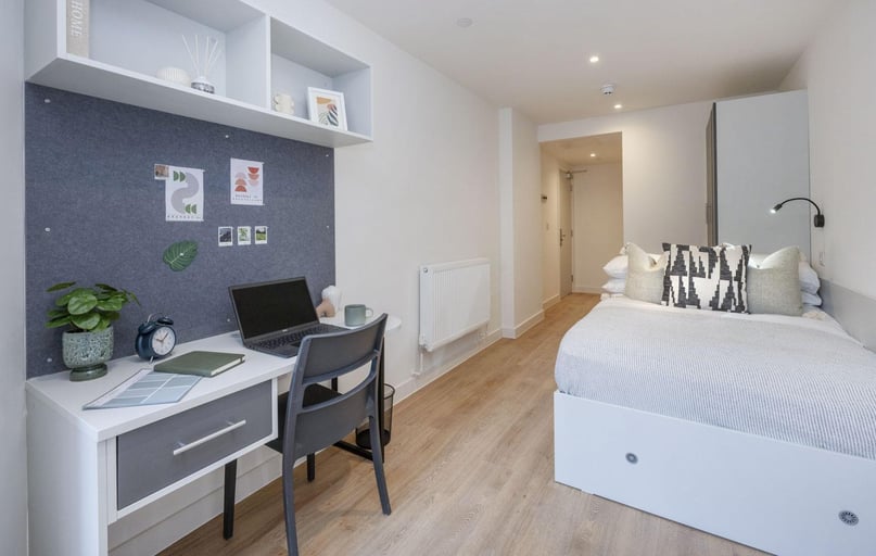 St James Boulevard, Newcastle Upon Tyne, Newcastle - Image 1